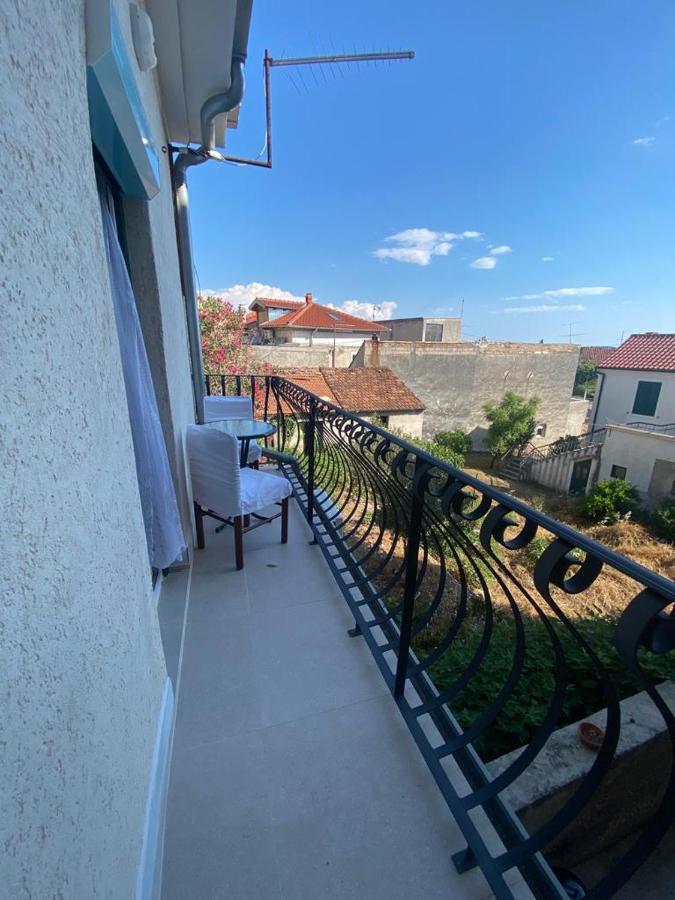 Duje & Roko Apartments Šibenik Exterior foto