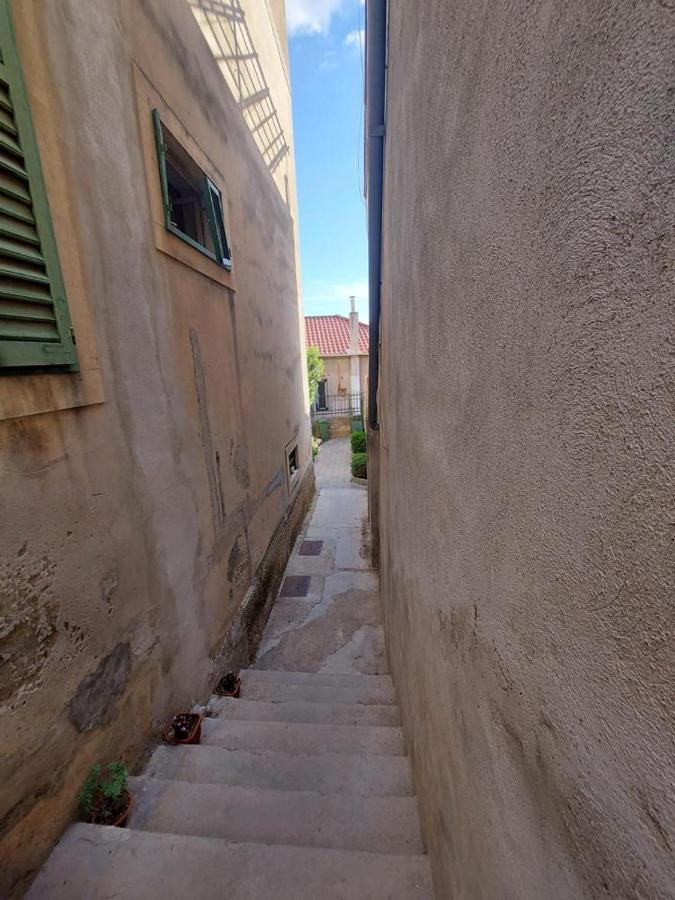 Duje & Roko Apartments Šibenik Exterior foto