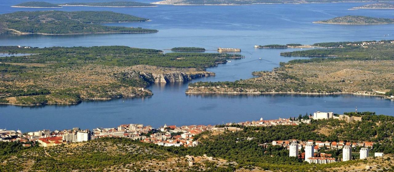 Duje & Roko Apartments Šibenik Exterior foto